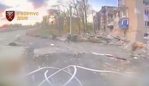 Останнє "селфі": дрони 7-го корпусу ліквідували окупантів, які фотографувалися на вулицях Покровська. ВIДЕО