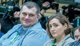 После того, как Корявченков (Юзик) был избран нардепом от "Слуги народа", его жена стала успешной бизнесвумен: семья выплатила $181 тыс. кредита и купила Land Cruiser за 2 млн грн, - СМИ