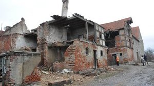 Русский мир в Восточной Пруссии: старинный немецкий город за 70 лет под Россией превратился в трущобы. Памятники архитектуры разбирают на кирпичи. ФОТОрепортаж