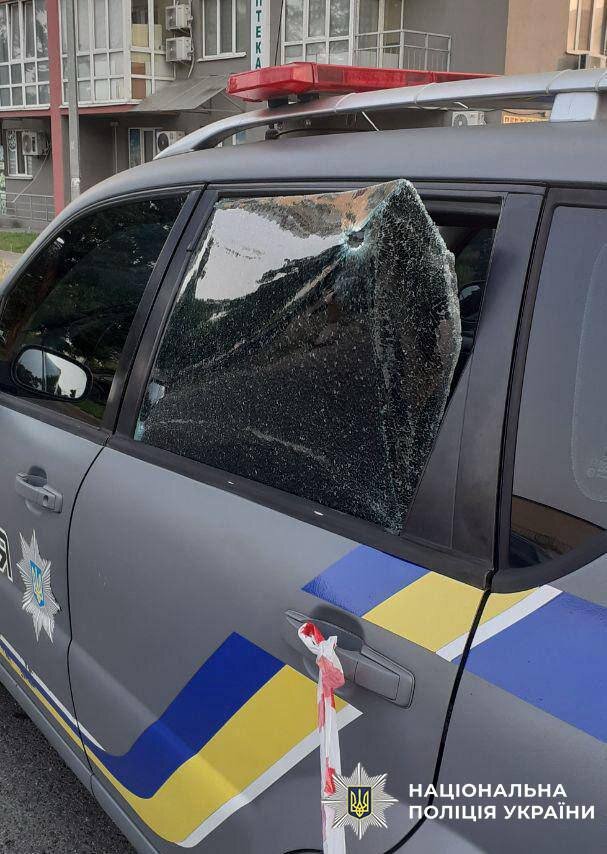 Шахед впав біля поліцейського авто у Києві