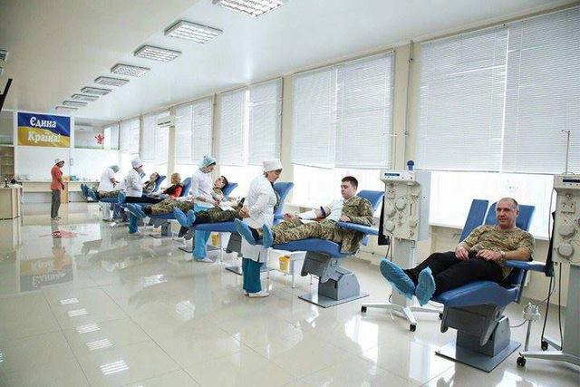 Kharkiv governor Svitlychna donated blood with ATO participants 03 Kharkiv governor Svitlychna donated blood with ATO participants 03