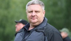 Шеф поліції Києва Андрій Крищенко: "На кожній дільничній комісії чергуватимуть щонайменше двоє поліцейських. Загалом виводимо фактично весь гарнізон поліції: близько 6 тисяч"