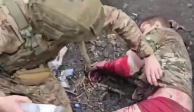 Оккупант-наркоман подорвался в своем окопе: "Наркоша #баный. Обдолбался, придурок. А потом гранату грызть начал". ВИДЕО