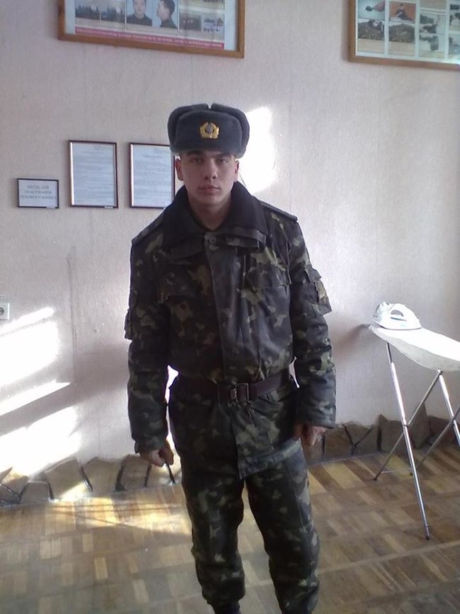 Last tribute paid to 53rd Brigade soldier Vasyl Plotnikov killed in clash with Russian subversives on July 28 01