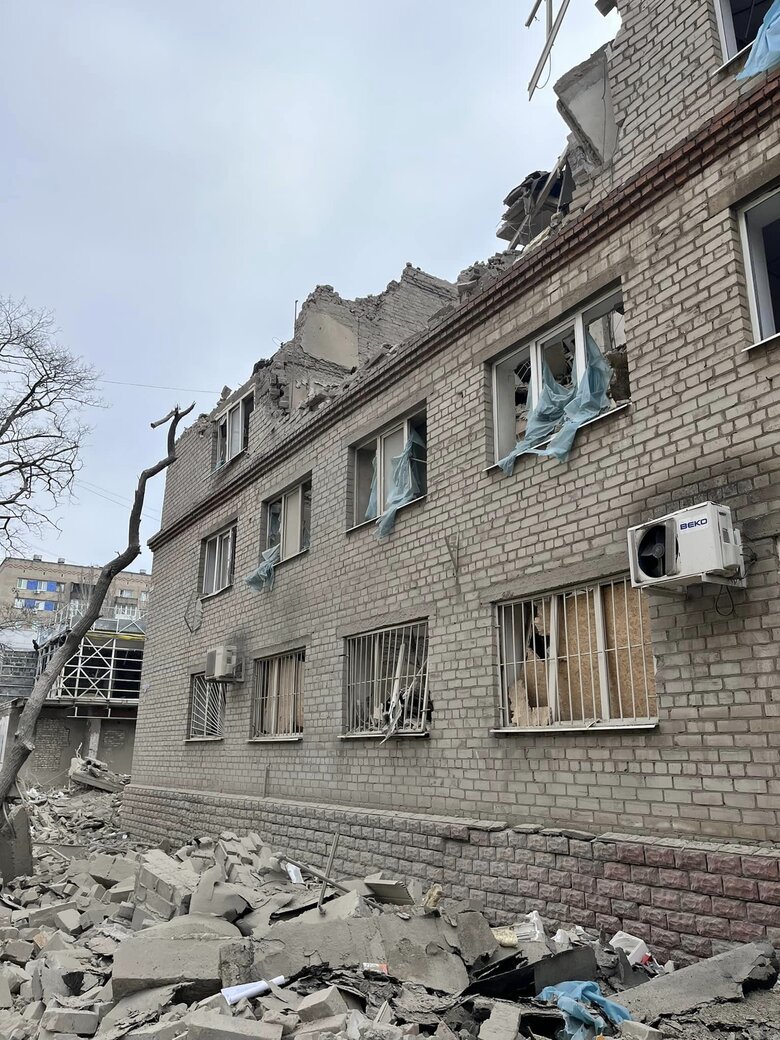 Ночью россияне нанесли удары по центру Краматорска, - мэр Гончаренко 05