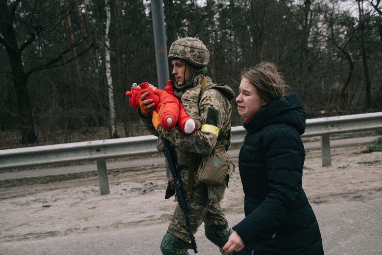 Війна — не привід для цензури, - інтерв’ю з фотографом Максимом Дондюком 21