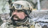 "У Широкиному Слава потягнув пораненого друга до якогось будинку. Цієї миті прилетіла граната, і син прийняв усі осколки на себе", - спогади про В