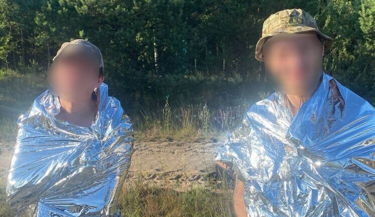 Пограничники в Ривненской области спасли двух жителей Запорожья, которые заблудились в лесах, - ГПСУ. ФОТОРЕПОРТАЖ