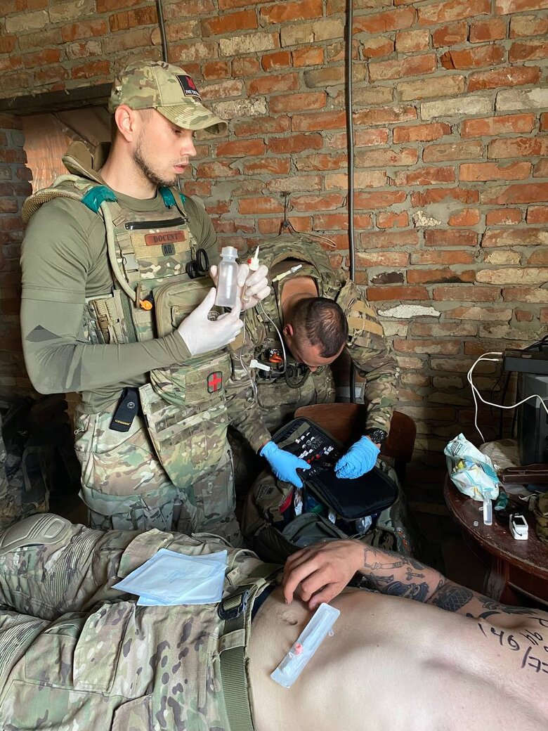 Командир медроти бойового підрозділу патрульної поліції Олександр Войтенко: Найбільша проблема на фронті - затяжна евакуація 10