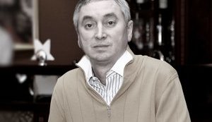 Помер брат Ахметова