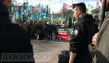 Одночасно під Радою проводять мітинги націоналісти, чорнобильці з інвалідністю і "Народний рух". ФОТОрепортаж