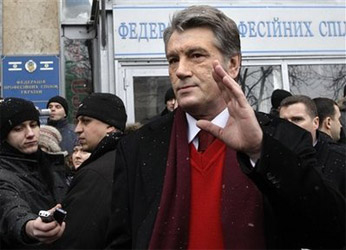 Президент Украины Виктор Ющенко после голосования. Фото АР