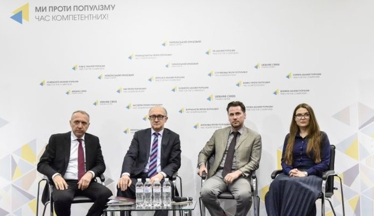 Із 700 кандидатів у судді 301 є помічником судді, - ВККС. ІНФОГРАФІКА
