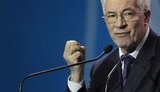 Азаров забрал у детей-инвалидов 150 млн. грн. Деньги пустят на комбикорм.