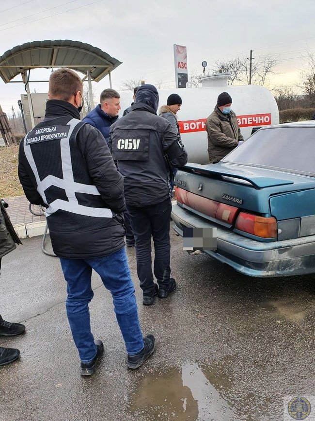 Сотрудник ГФС, вымогавший 18 тыс. грн ежемесячной дани, задержан в Мелитополе, - прокуратура 01