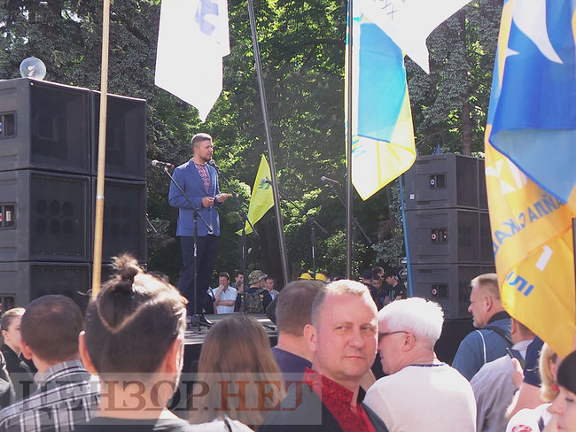 Rally outside Rada: protesters demand to adopt new Electoral Code 02