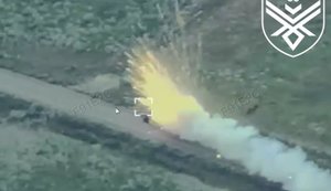 "Шершні Довбуша" спалили російський "Град" на ходу під Суджею: РСЗВ детонувала після влучання FPV-дрона. ВIДЕО