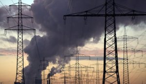 Знеструмлено споживачів у Києві та 8 областях внаслідок обстрілів РФ, - Міненерго