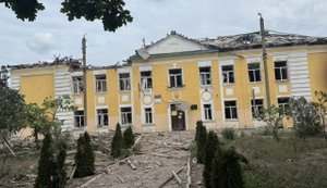Доба на Донеччині: під ударами РФ 3 райони, у Миколаївці 5 людей загинули і 2 поранені. ФОТОрепортаж
