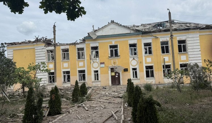 Доба на Донеччині: під ударами РФ 3 райони, у Миколаївці 5 людей загинули і 2 поранені. ФОТОрепортаж