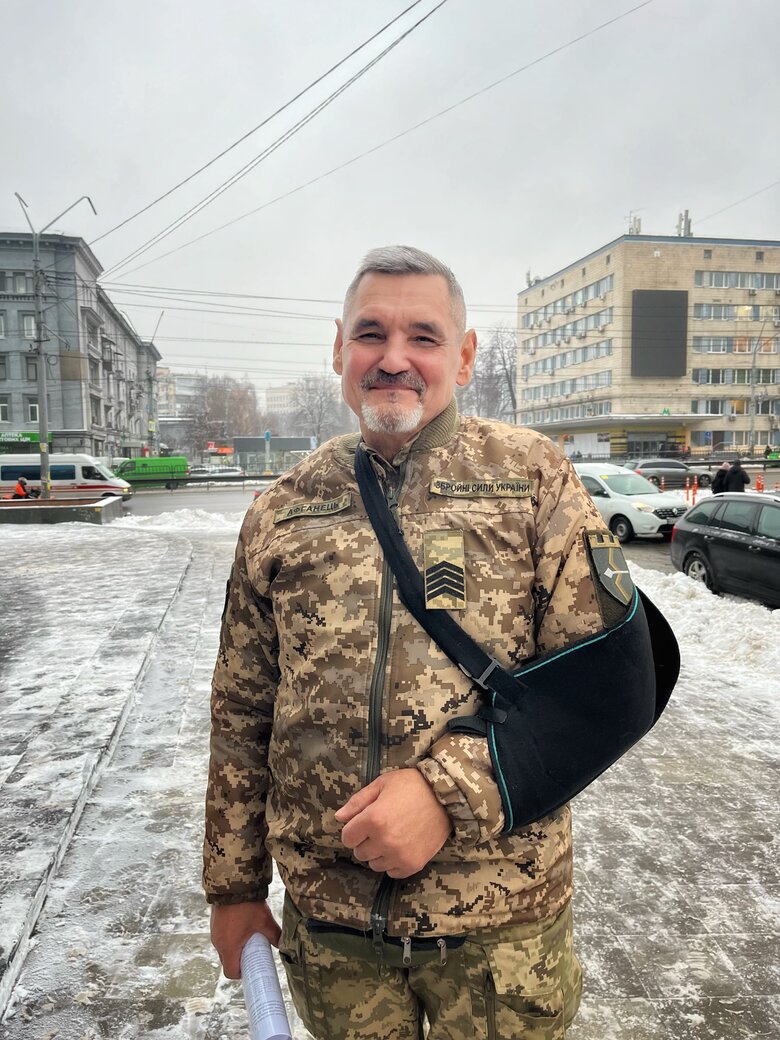 Микола Донченко: Я йшов на війну, щоб захистити сина, а вийшло так, що він врятував мені життя 01 Микола Донченко: Я йшов на війну, щоб захистити сина, а вийшло так, що він врятував мені життя 01