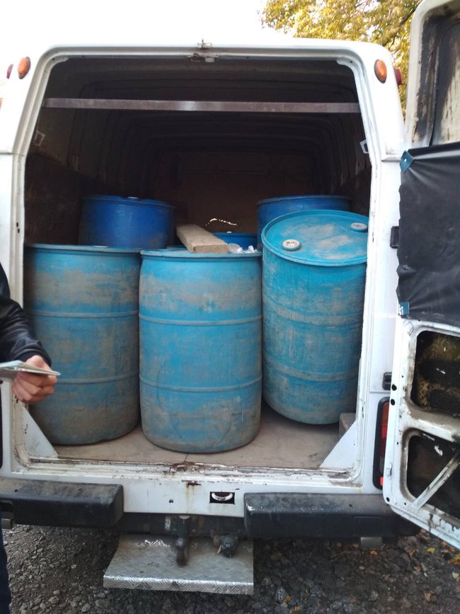 Незаконная транспортировка крупной партии спирта остановлена в Винницкой области 01 Незаконная транспортировка крупной партии спирта остановлена в Винницкой области 01