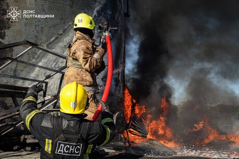 Russia attacked businesses in the Poltava region: fires broke out