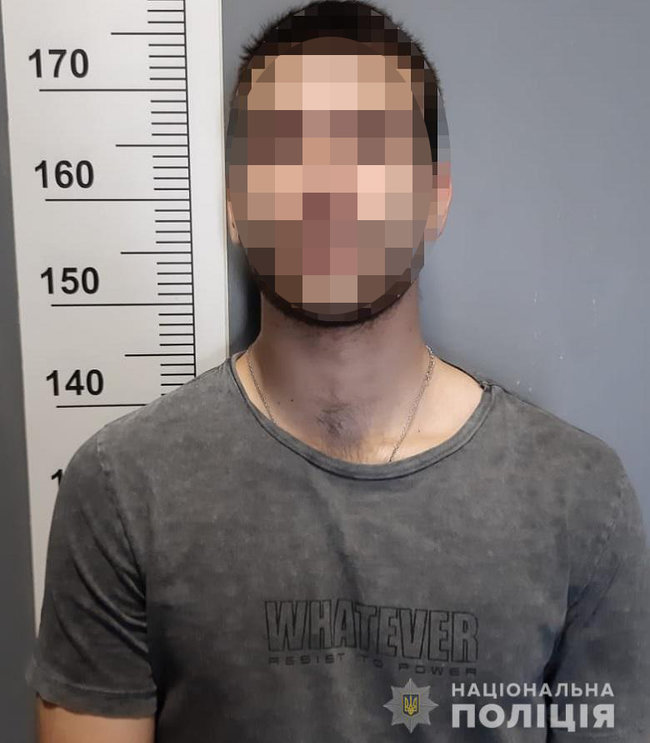 Задержан мошенник, обменявший сувенирные купюры на 20 тыс. долл., - Нацполиция 03