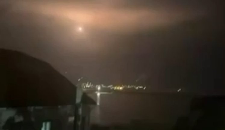 Нафтотермінал та системи ППО уражено дронами СБУ у Новоросійську, - джерела. ВIДЕО