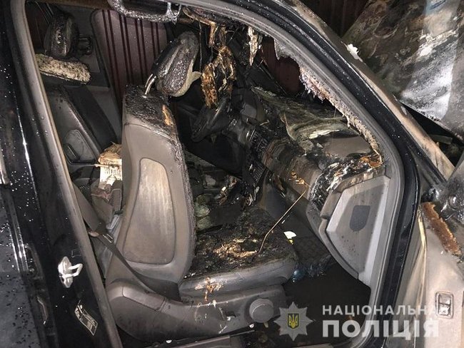 Никто не пострадал. Проводятся первоочередные следственные действия, - Нацполиция о поджоге автомобиля Лероса 02