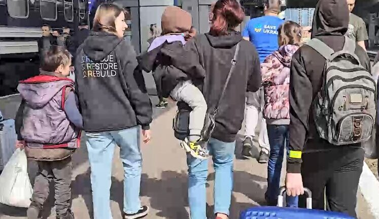 Family with four children was returned from occupation. VIDEO