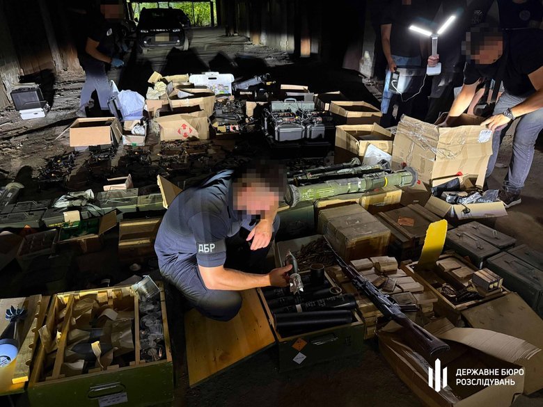 In Kharkiv, a soldier was dealing in weapons