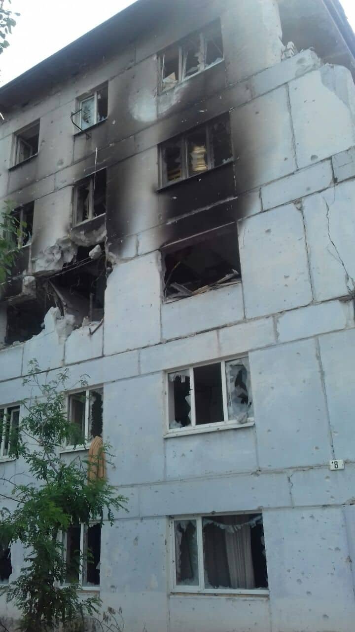 Оккупанты с использованием авиации пытаются захватить населенные пункты на границе Луганщины и Донетчины, - Гайдай 07