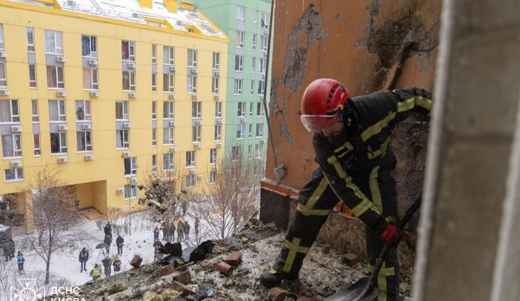 Завершено роботи з ліквідації наслідків ворожого обстрілу Києва. ВІДЕО+ФОТОрепортаж