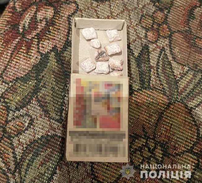 Задержана группа, занимавшаяся распространением наркотиков на территории Киевского СИЗО, - Нацполиция 05