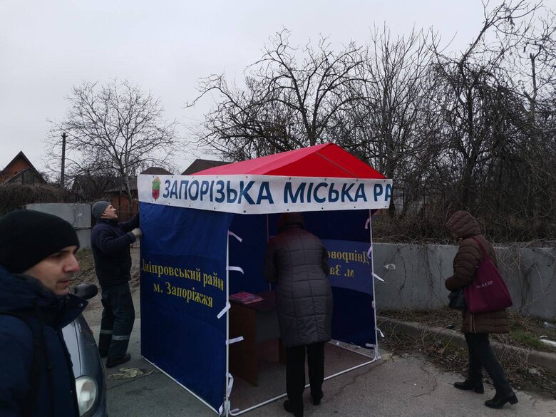 Consequences of rocket attack on residential complex in Zaporizhzhia 07