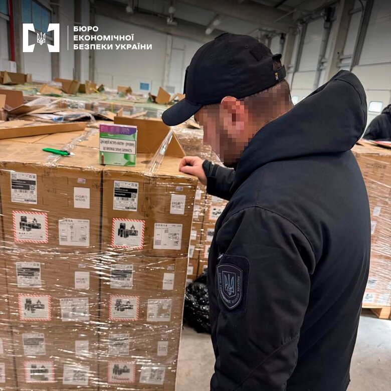 БЕБ вилучило електронні вигарети на Львівщині