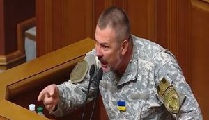 "Зберіть усі стрічки георгіївські, засуньте їх собі в дупу": Юрій Береза Шуфричу. ВІДЕО