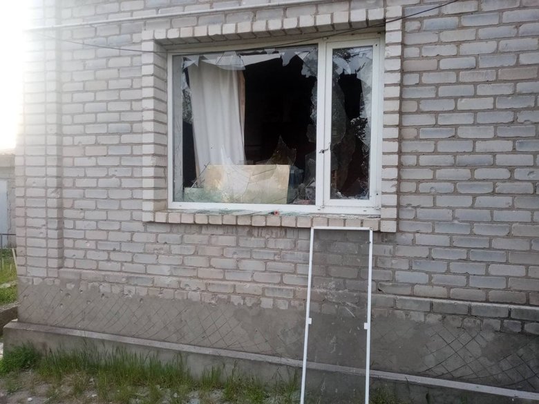 Російські окупанти обстрілюють звільнені села Миколаївщини і Херсонщини: один загиблий, шестеро поранених, - ОК Південь 04