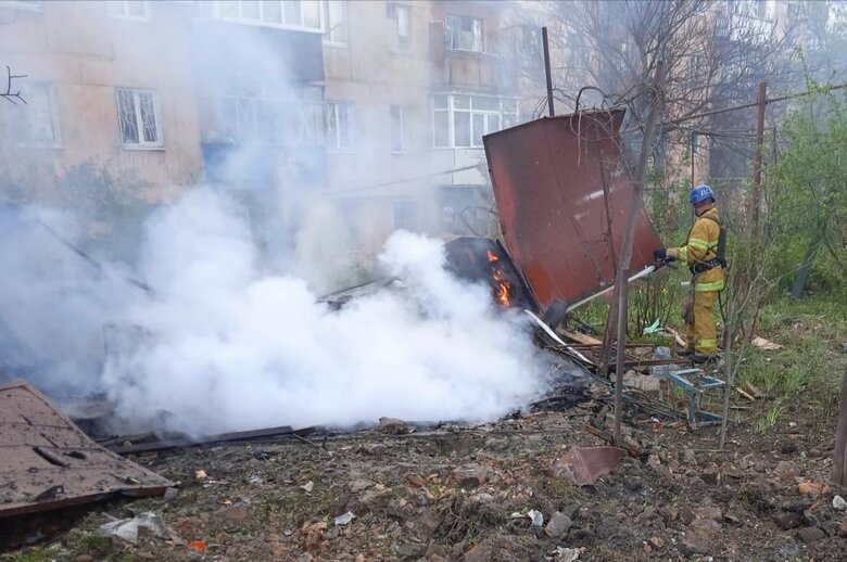 In evening of April 25, Russian occupants shelled Marhanets and Nikopol in Dnipropetrovsk region, wounding 2 people. - RMA 04