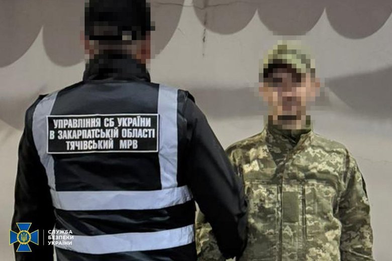 канал торгівлі зброєю