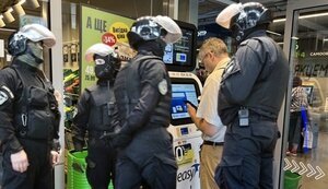 В Україні ввели ідентифікацію користувачів під час внесення готівки через термінали