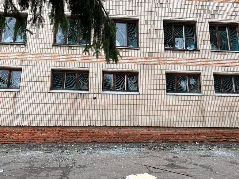 Последствия обстрела российскими вертолетами Краснопольской громады в Сумской области 07
