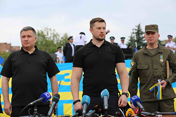 мариуполь освобождение годовщина