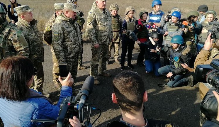 Враг сорвал разведение сил на участке Богдановка-Петровское, - штаб ОС. ФОТО