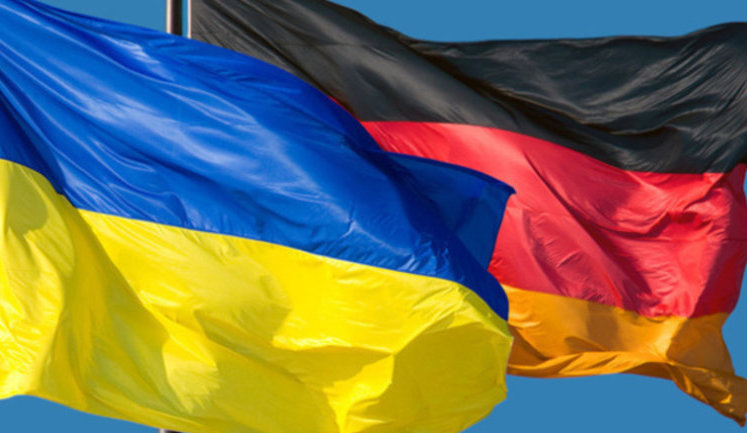 Родичі українських в'язнів Кремля просять Німеччину вплинути на Росію, щоб обмін утримуваними особами відбувся. ВIДЕО