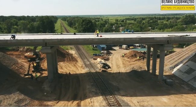 Новий міст через залізницю будують у Прилуках, - Укравтодор 02