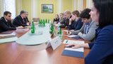 Порошенко подпишет закон о введении электронного декларирования для антикоррупционеров (обновлено)