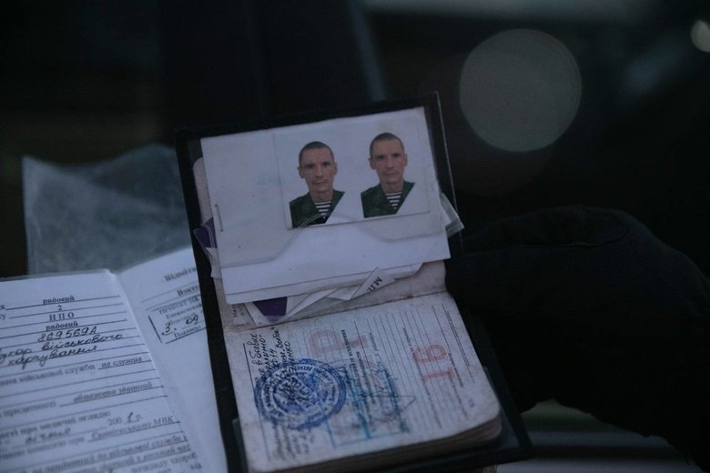 Бойцы Азова под Гуляйполем отбили атаку россиян и взяли в плен оккупантов 03