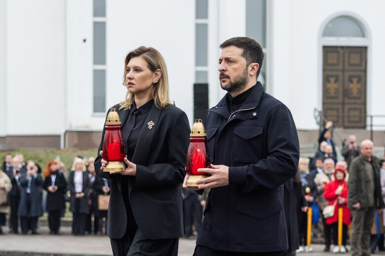 Владимир и Елена Зеленские почтили память'ять загиблих у Бучі українців
